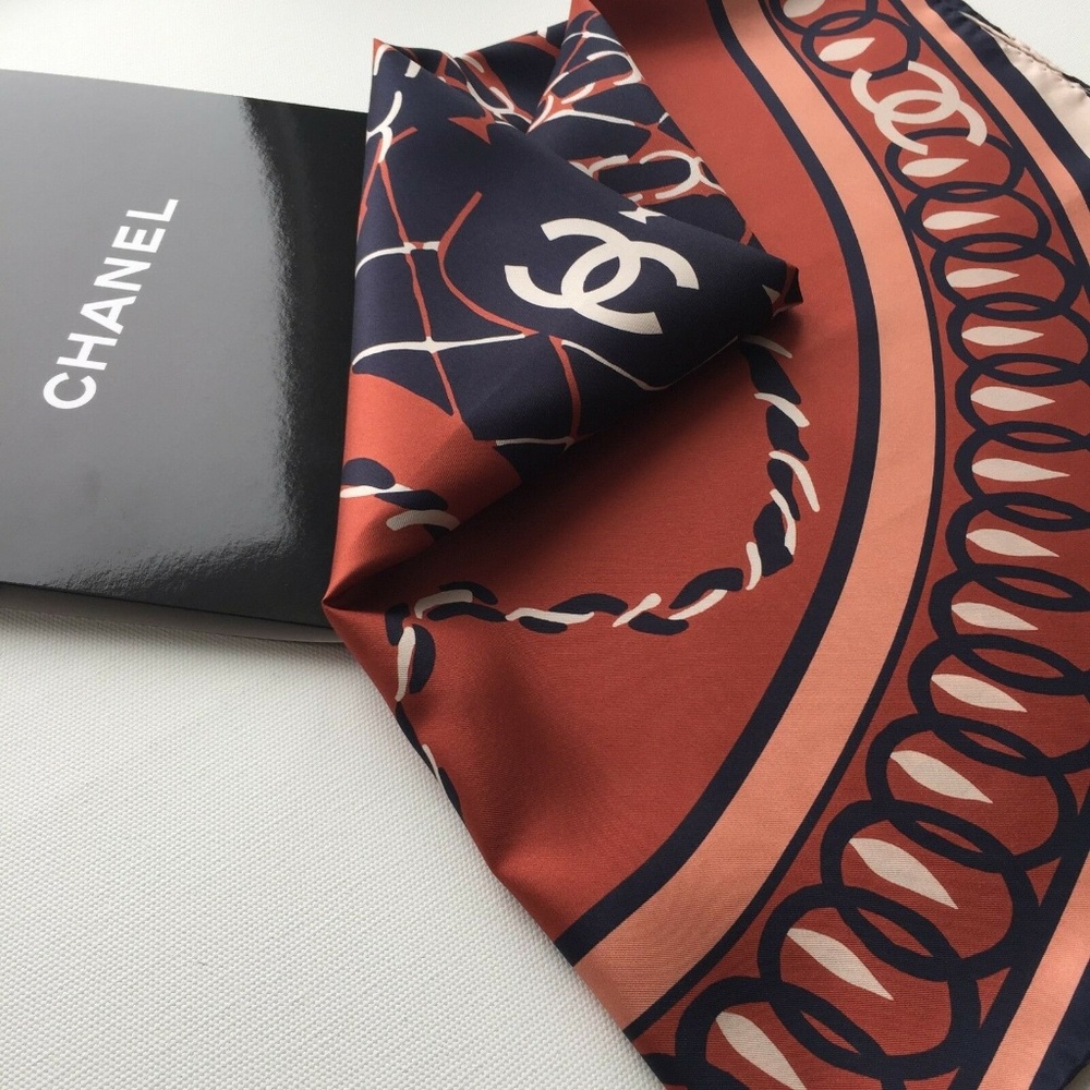 100% Silk CHANEL Black Bag Geometric Print Scarf - Picture 2 of 8